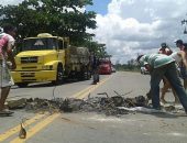 Moradores fazem protesto e interditam rodovia AL 115 , em Arapiraca