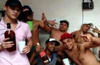 Presos fazem festa com uísque dentro de presídio em Rio Verde