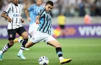 Dudu em ação pelo Grêmio: atacante agora joga pelo Palmeiras