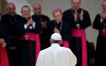 Papa estaria tentando impulsionar reformas no Vaticano (25/12)
