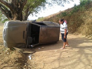Carro havia sido furtado horas antes, no bairro Alagadinho, no município.
