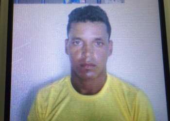 Segundo a PC, Arnaldo Alves Pineiro, 29 anos, conhecido como “Juninho”, foi preso em flagrante 