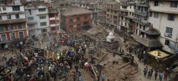 De acordo com as autoridades, 2.152 pessoas morreram no Nepal; 57, na Índia; 17, na China; e uma em Bangladesh. 