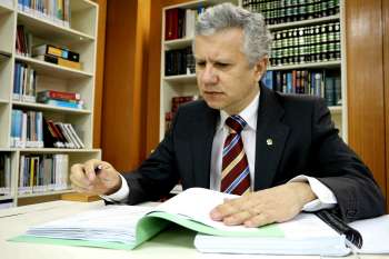 Promotor de Justiça Carlos Castro, coordenador do Núcleo de Defesa do Patrimônio Público.