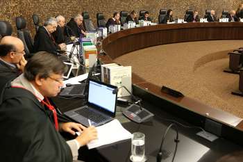 Desembargador João Luiz Azevedo Lessa (à esquerda), é relator do processo contra o prefeito de Marechal Deodoro.