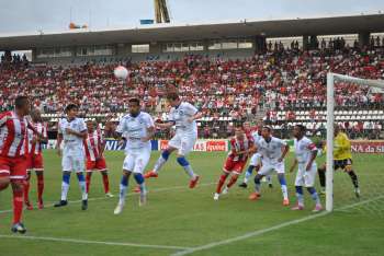 CRB e Paysandu no Estádio Rei Pelé