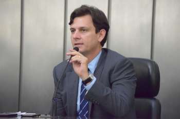 Prefeito Marcelo Beltrão, presidente da AMA