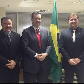 Deputado federal Cícero Almeida, Ministro das Cidades, Gilberto Kassab e deputado federal Marx Beltrão.