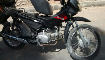 Moto abandonada em Arapiraca