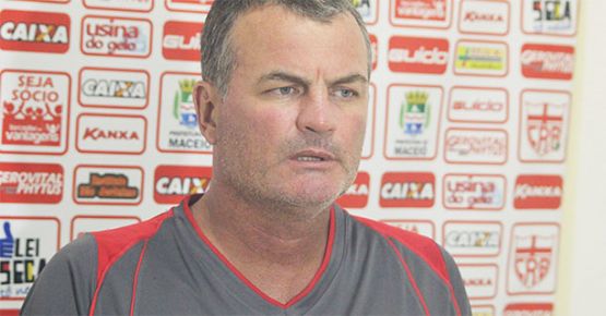 Mazola demonstrou irritação com todas as insinuações feitas contra o grupo do CRB após goleada do Paysandu