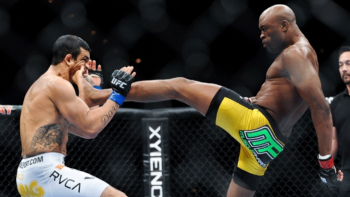 Nocaute Anderson Silva Vitor Belfort chute UFC 126 (Foto: Getty Images)