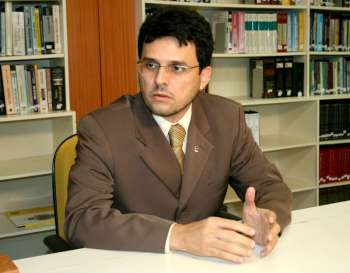 O promotor de Justiça Adriano Jorge Correia constatou vícios “insanáveis” no edital de licitação