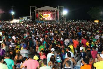 Carnaval de 2014 arrastou uma multidão para Ilha da Crôa