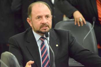 Deputado estadual Antônio Albuquerque (PTB)