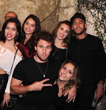 Neymar ao lado de Marcela Fetter na festa Carrapetas, no Rio 
