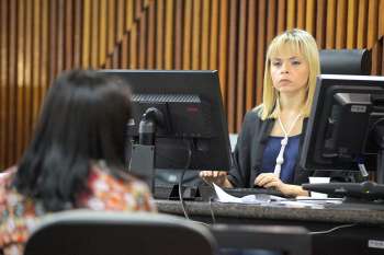 A mãe da vítima,Genilda da Silva, foi ouvida pela juíza