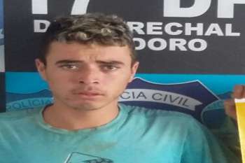 Josenildo Sena Alves, 18 anos, o "Ovo Frito", preso em Marechal Deodoro (Foto: ASCOM/PC) 