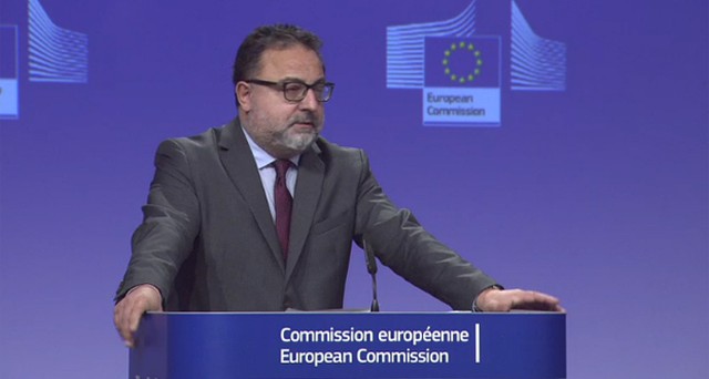 Enrico Brivio, da Comissão Europeia, durante anúncio do embargo à carne de empresas envolvidas na Operação Carne Fraca