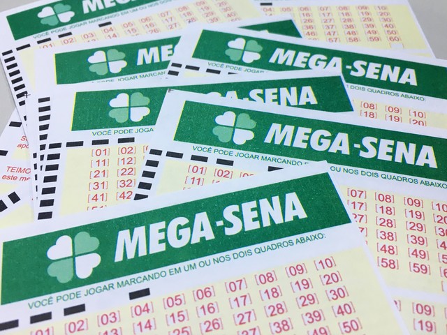 Mega-Sena pode pagar R$ 18 milhões neste sábado (12) 