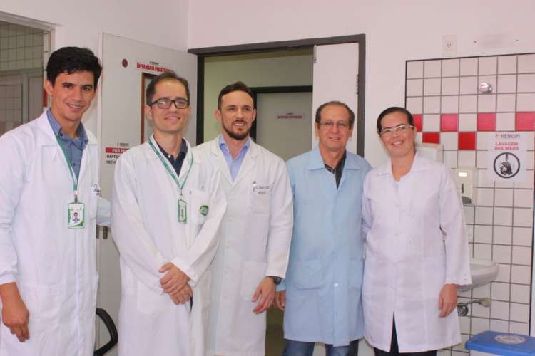 Equipe médica responsável pelo procedimento no Piauí