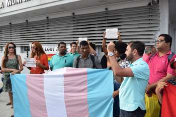 Manifestantes entraram com pedido contra Ronaldo Luz e pedem que o Conselho de Ética análise.