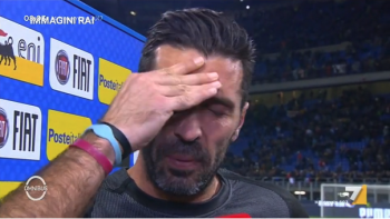 Buffon anuncia despedida após empate