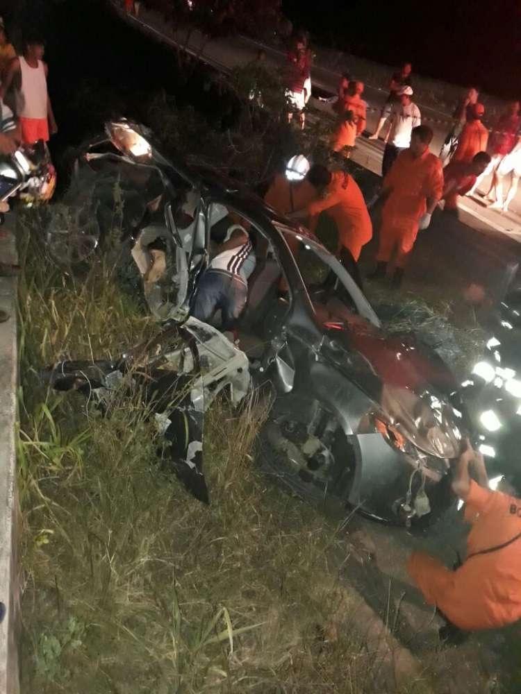 Mãe e filho morreram no local do acidente