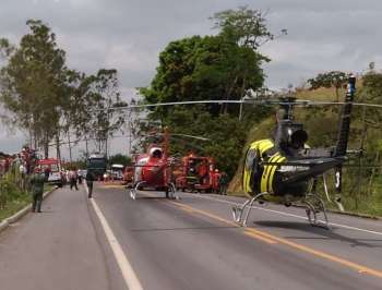 Helicópteros ajudaram no resgate às vítimas