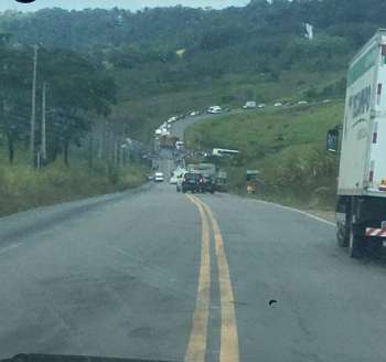 Trabalhadores rurais fecham rodovia em São Miguel dos Campos