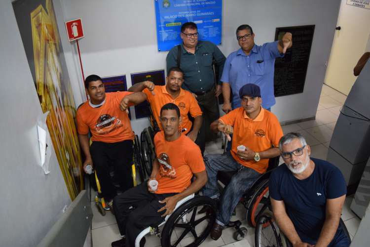 Audiência Pública para discutir direitos de pessoas com deficiência é cancelada por falta de acessibilidade