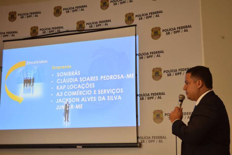 Delegado Antonio Carvalho apresenta empresas acusadas de envolvimento no esquema