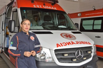 Karla Gonzaga, enfermeira do Samu, diz que usar corretamente cinto de segurança faz toda a diferença_FOTO_Olival Santos