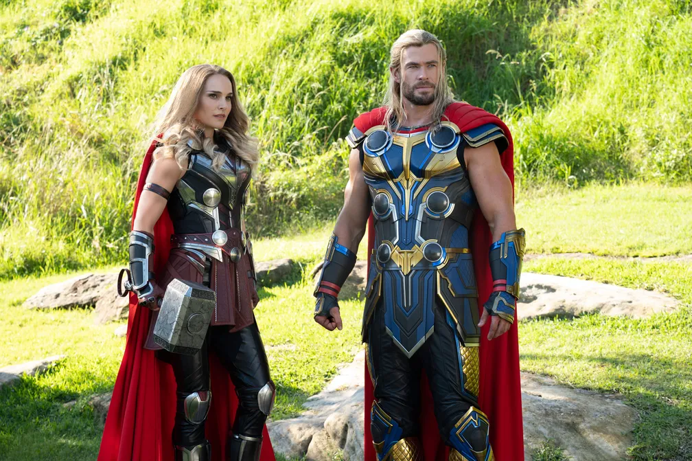 Chris Hemsworth não sabe se Thor vai regressar: ator faz pausa na carreira  após revelação sobre a doença de Alzheimer - Atualidade - SAPO Mag
